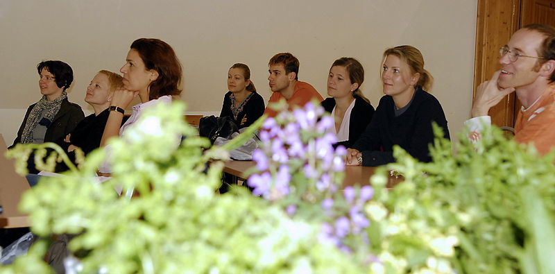 Datei:Einführung in die Wildkräuterküche.jpg