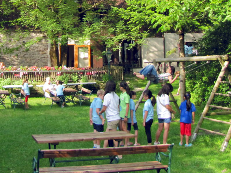 Datei:SH Kinderspielplatz1.jpg