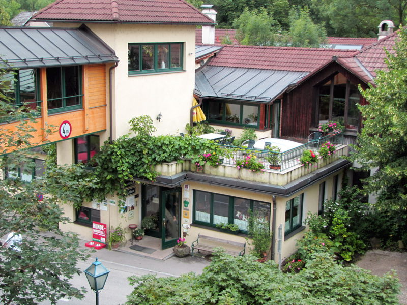 Datei:SH Rezeption v oben.jpg