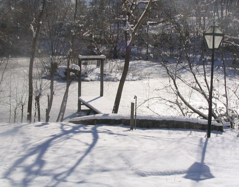 Datei:SH Winter Teich2.jpg