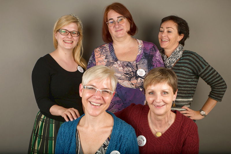 Datei:Yarnclub-Damen 2014.jpg